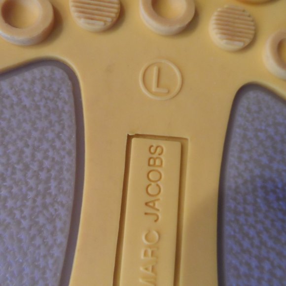 Marc Jacobs Yellow-Gray Logo Moon Boots Size L- 9.5M - Picture 16 of 16